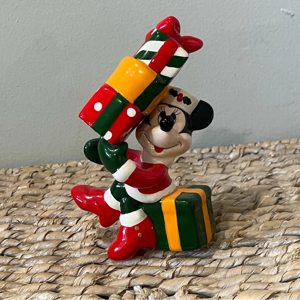 Disney Vintage Enesco Minnie Gifts Salt And Pepper‎ Shakers Christmas Holidays
